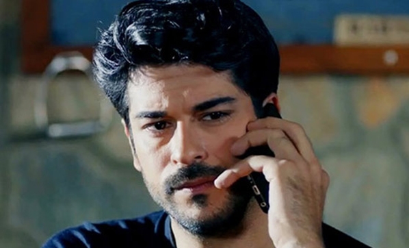 Burak Özçivit hastaneye kaldırıldı!