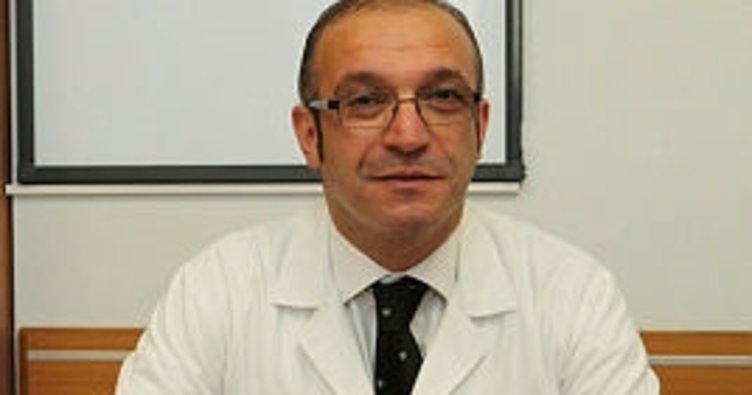 Hastaneye kaldırılan doktor hayatını kaybetti