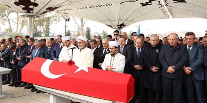 Naim Süleymanoğlu son yolculuğuna uğurlandı