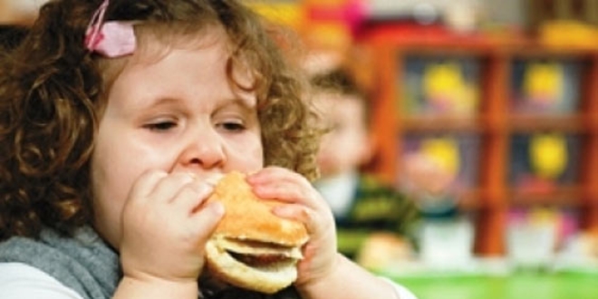 Çocuklarda aşırı kilo zekadan çalıyor