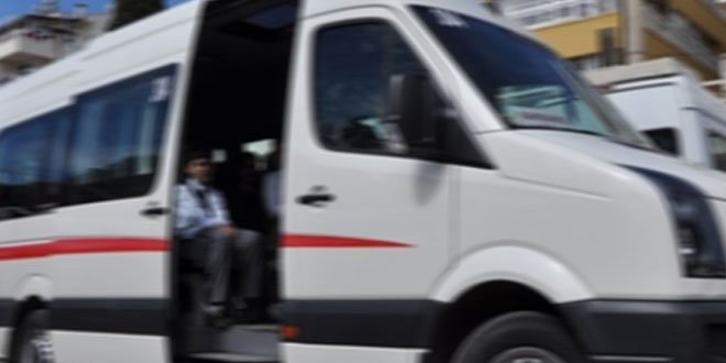 Servis şoförü, öğrencilere cinsel tacizden tutuklandı