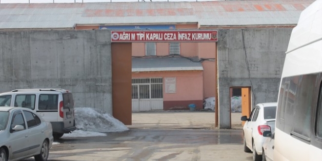 Gazdan etkilenen asker hastanede şehit oldu