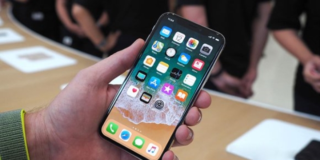 İki kardeş iPhone X'in güvenlik açığını buldu