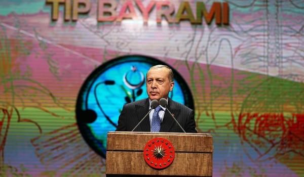 Cumhurbaşkanı Erdoğan'dan sağlık çalışanlarına yıpranma payı ve emeklilik müjdesi!