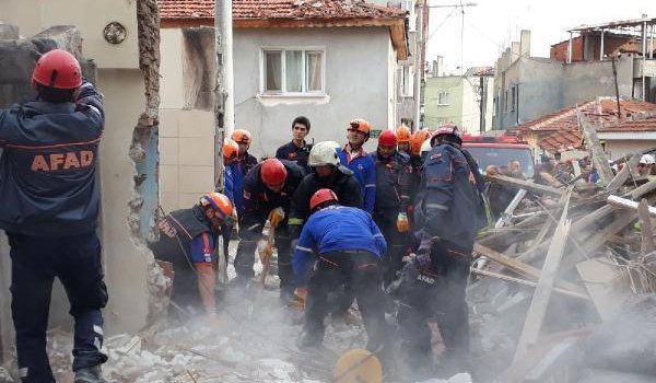 Bursa'da doğalgaz patlaması! Ölü ve yaralılar var