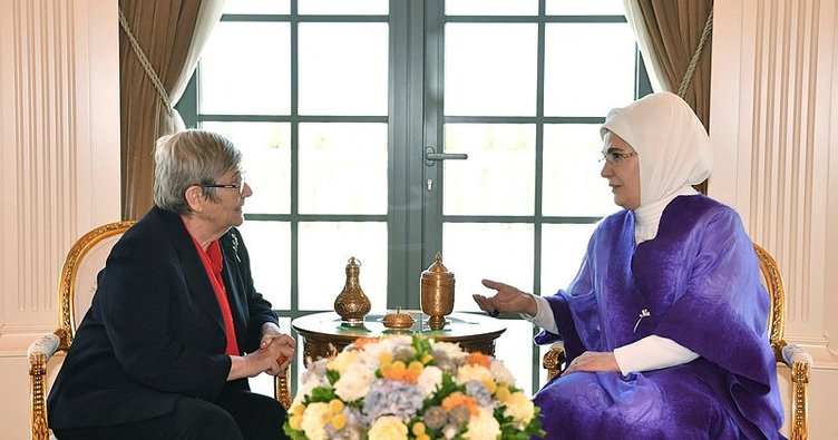 Emine Erdoğan: "Karatay Hoca'nın yorumları dikkate değerdi"