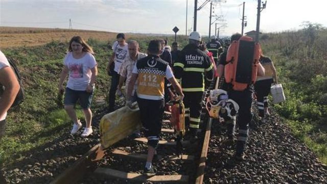 Tekirdağ'ın Çorlu ilçesinde yolcu treninin vagonu devrildi! Ölü ve yaralı sayısı belli oldu