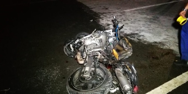 Motorsiklet kazasında 2 kişi feci bir şekilde can verdi
