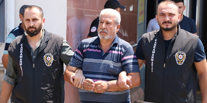 Borç isteyen arkadaşını öldürdü