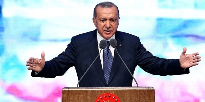 Erdoğan: "Hiç korkmayın, hepsi geçecek"