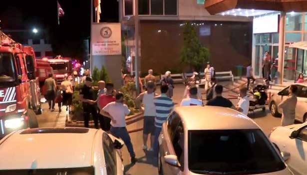 İstanbul'da hastane yangını! Hastalar tahliye edildi