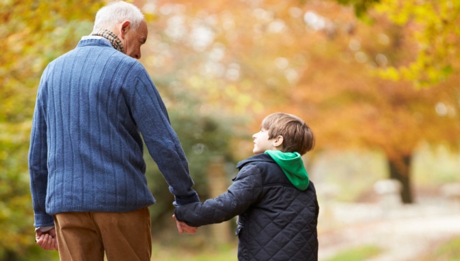 "Düzenli fiziksel aktivite Alzheimer riskini azaltır"