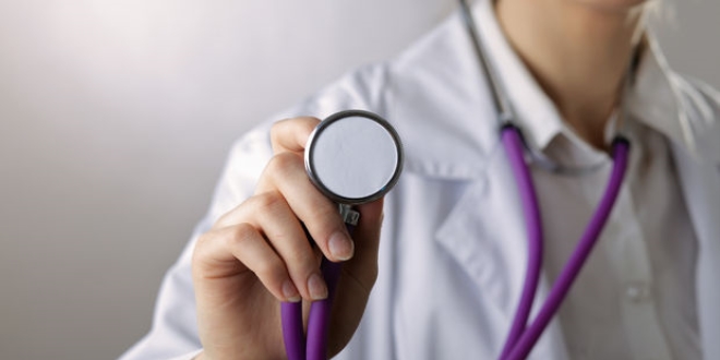 Sahte doktor, estetik operasyon bile yapmış