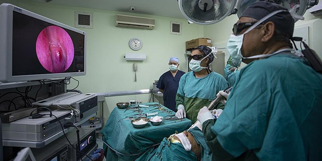 Sinüzit ve polip ameliyatlarında 'üç boyutlu' cerrahi