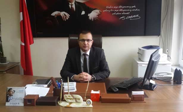 Doçent olmak için başhekimlikten istifa etti