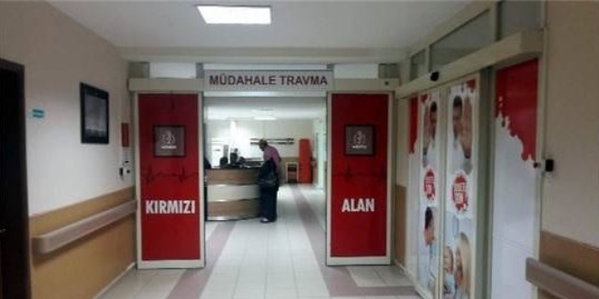 Evinde ilaç içen doktor intihara kalkıştı