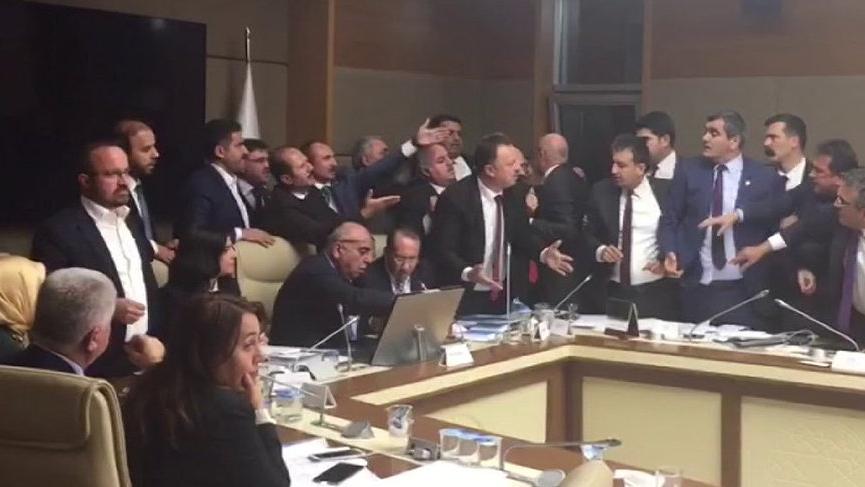 Son dakika… KHK’lı doktorlar için yapılan düzenleme kabul edildi