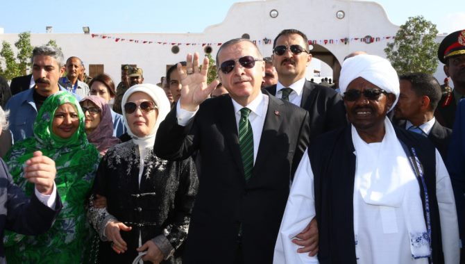 Erdoğan'ın söz verdiği Sağlık Bilimleri Üniversitesi Sudan'da açıldı