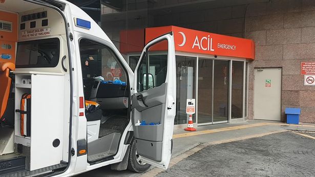 Tıp öğrencisi alış veriş merkezinde 4. kattan düşerek öldü