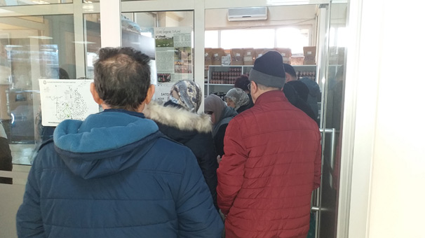 Uludağ Üniversitesi Tıp Fakültesi'ne gelen alışveriş yapmadan çıkmıyor
