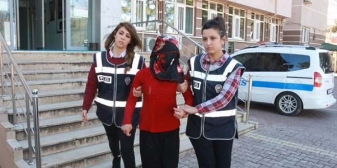 250 TL'lik küpe için bebeğin kulağını parçaladı