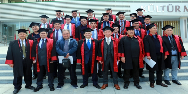 Yıllar sonra yaptıkları 'Hipokrat Yemini' doktorları ağlattı