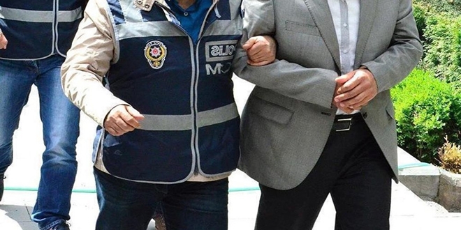 Ankara'da görevdeki 2 doktor FETÖ'den tutuklandı
