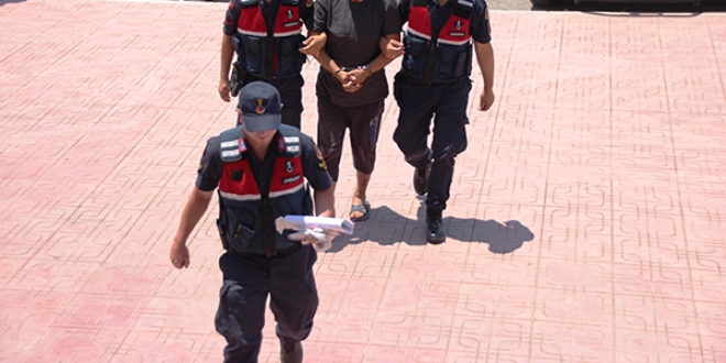 Yüksek sesten dolayı uyardı diye kalbinden bıçakladı!