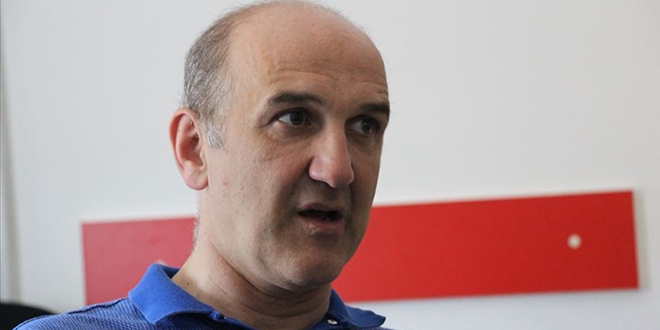 Türk doktor Makedonya'da gönüllü ameliyatlar yapıyor, eğitim veriyor