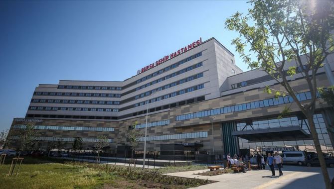 Bursa Şehir Hastanesi hasta kabulüne başladı