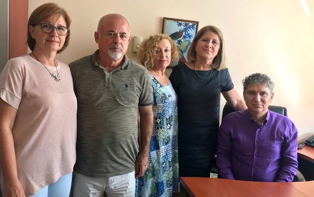 Hasta yakını başasistanın önünü kesip önce küfretti ardından darbetti