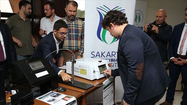 SUBÜ'nün geliştirdiği kanser tedavisi cihazı tanıtıldı