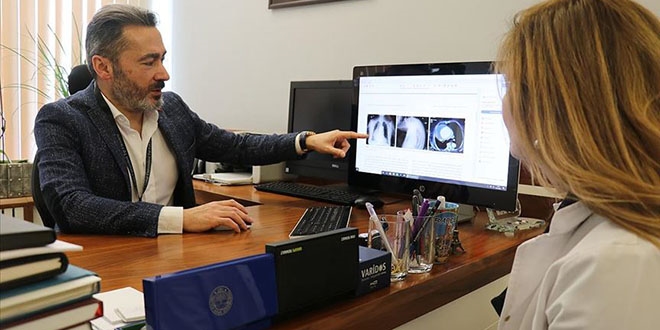 Türk bilim insanı yaptığı ameliyatla tıp literatürüne girdi