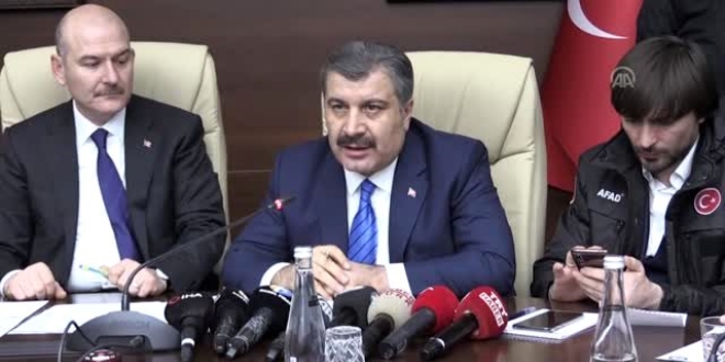 'Deprem bölgesinde 4 sahra hastanemiz ve 48 çadırımız hazır'