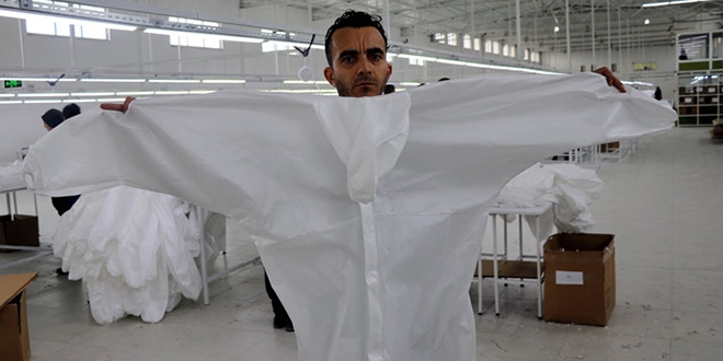 Amasya'da Çin'e antibakteriyel tulum ihracatı