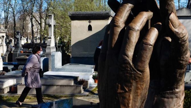 Fransa'da koronavirüsten ölenlerin sayısı 264'e yükseldi