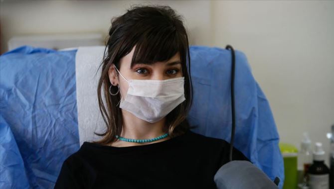 Koronavirüsü yenen genç hekimden immün plazma bağışı