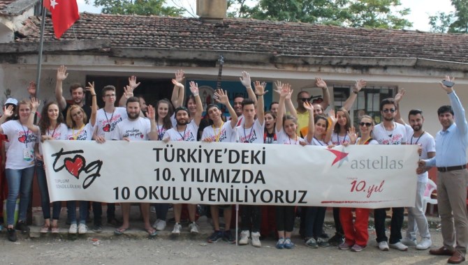 Astellas İlaç Türkiye, 10. yılını 10 okulu yenileyerek kutladı!