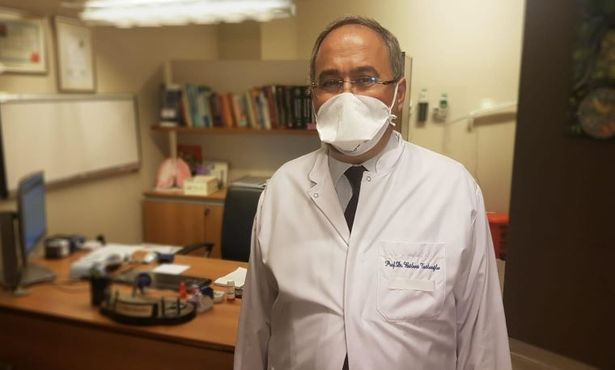 Covid-19'u yenen doktor 'maske uyarısı' yaptı