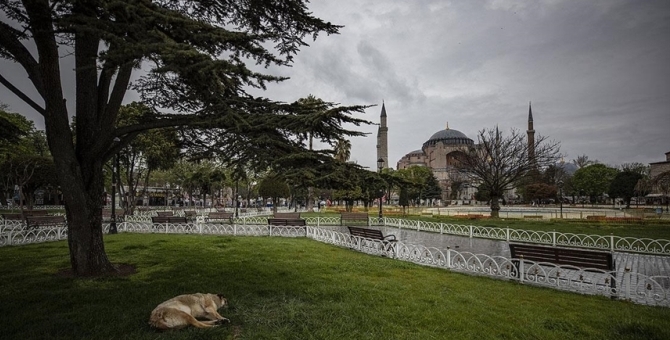 Türkiye Kovid-19 tedbirleri kapsamında 29 Nisan-17 Mayıs arasında 'tam kapanma'ya geçiyor