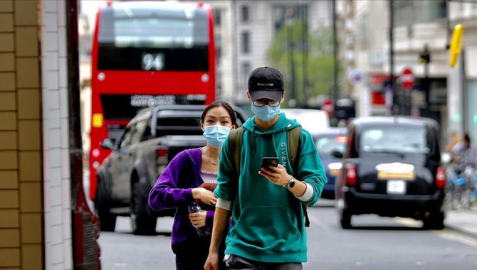 İngiltere'de son 5 ayın en yüksek Kovid-19 vaka sayısı görüldü