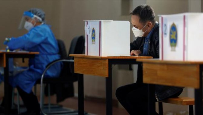 Moğolistan'da Kovid-19 salgını gölgesinde cumhurbaşkanı seçimleri yapılıyor