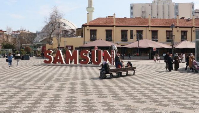 Samsun Sağlık Müdürü Oruç, Kovid-19'la mücadelede iki ilçede mavi renge ulaşıldığını açıkladı