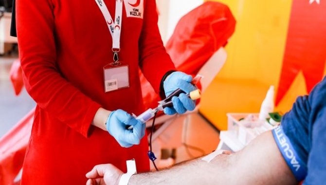 İstanbul'un 41 noktasında kan bağışı kampanyası düzenleniyor