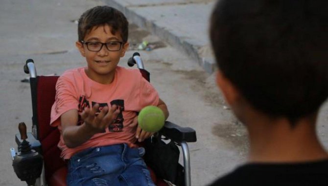 Hikayesini AA'nın duyurduğu engelli Muhammed, Türkiye'de tedavi olacak