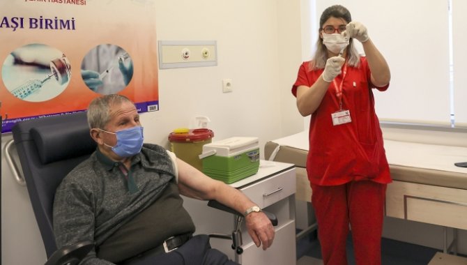 İzmir iş dünyasından "mobil aşılama birimi" teşekkürü