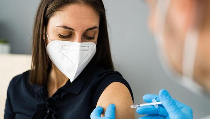 Kovid-19'la mücadelede uygulanan haftalık aşı sayısı haziranda 4 kat arttı
