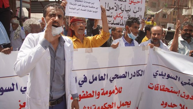 Yemen'in Taiz kentindeki doktorlar, bölgenin tek çocuk hastanesindeki sorunları protesto etti