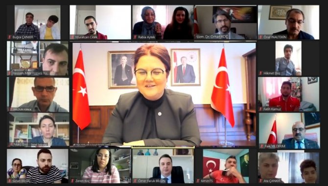 Aile ve Sosyal Hizmetler Bakanlığı "Engelsiz Vizyon Buluşmaları" kapsamında çevrim içi panel düzenledi