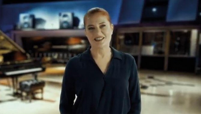 Sağlık Bakanlığının Kovid-19 aşılama kampanyası ünlülerin desteğiyle devam ediyor